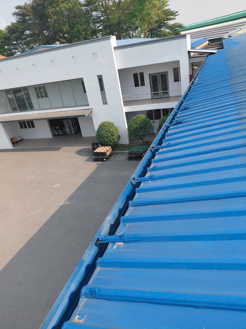 Lắp máng xối nhà ở dân dụng